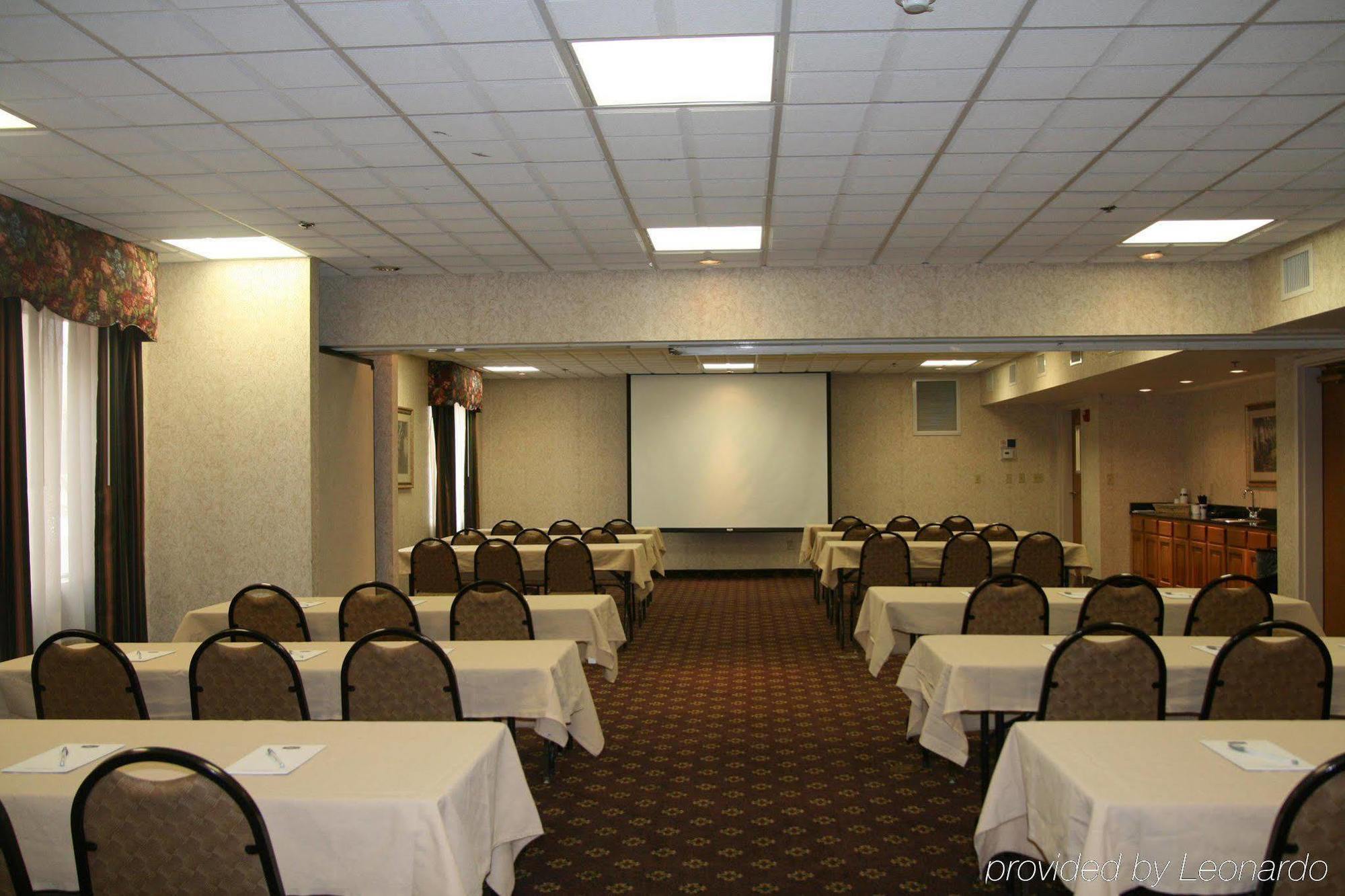 Hampton Inn Cleveland-Airport/Tiedeman Road Brooklyn Instalações foto